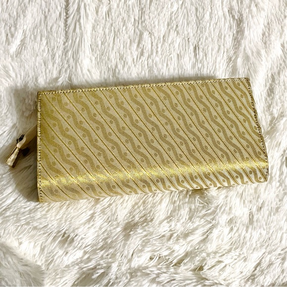 🎉Host Pick!🎉💥BOGO💥RANES Women’s Gold Gilded Bohemian Indian Style Clutch - Picture 3 of 12